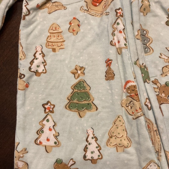 EUC Christmas bundle 1- bamboo, 1-100% cotton Newborn - Picture 4 of 13
